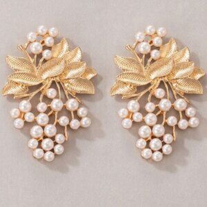 Women's Gold Leaf With Faux Pearls Hanging Earrings